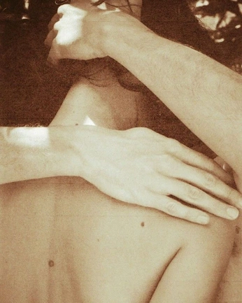 A cover of "Samhain 2025" cluster. The owner is elizaarielle. The cluster consists of 24 elements.