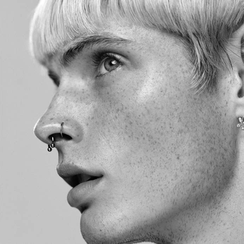 A cover of "✭fashion✭" cluster. The owner is lucfidelis. The cluster consists of 23 elements.