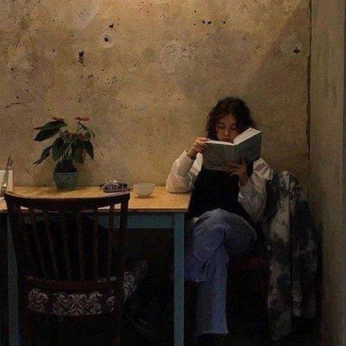 A cover of "Mundane" cluster. The owner is mythoscollect. The cluster consists of 2 elements.