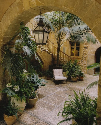 A cover of "PATIOs" cluster. The owner is andonirzt. The cluster consists of 33 elements.