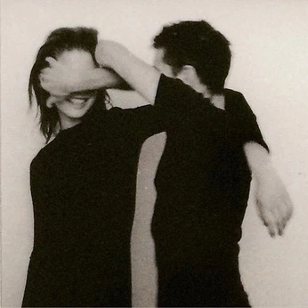 A cover of "Oh mia cara" cluster. The owner is callmejen. The cluster consists of 15 elements.