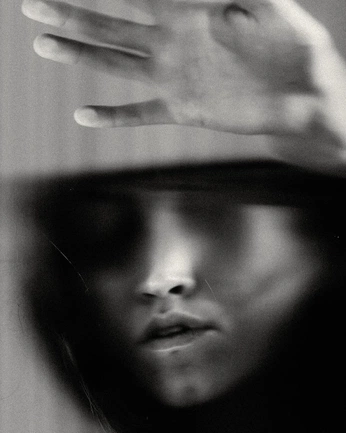 A cover of "Self Portrait" cluster. The owner is wushies. The cluster consists of 5 elements.