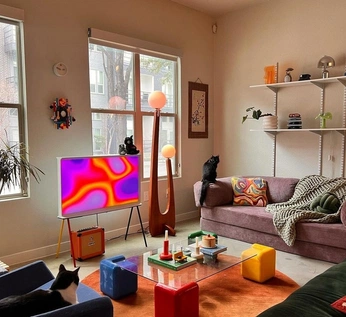 A cover of "eclectic designs" cluster. The owner is bacall. The cluster description is "a curation of groovy interiors & decor". The cluster consists of 111 elements.