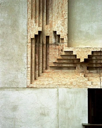 A cover of "brutalismo" cluster. The owner is nubia14. The cluster consists of 16 elements.