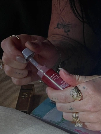 A cover of "Client: Jessica Hawks 4" cluster. The owner is jackiesterna. The cluster consists of 142 elements.