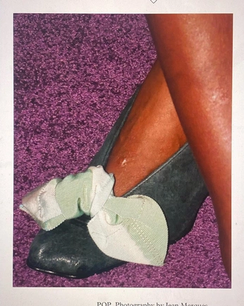 A cover of "shoes" cluster. The owner is arinanenado. The cluster consists of 4 elements.