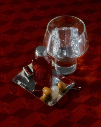 A cover of "T" cluster. The owner is carolopezkeller. The cluster consists of 10 elements.