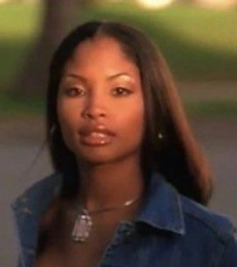 A cover of "2000s" cluster. The owner is ibdesigning. The cluster consists of 7 elements.