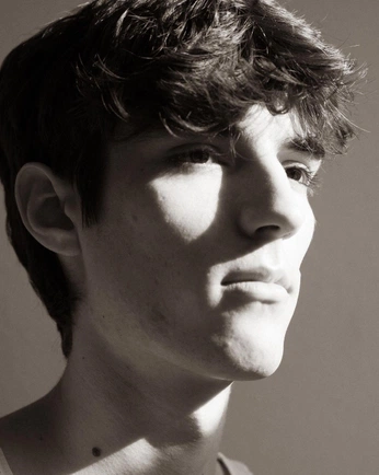 A cover of "désir" cluster. The owner is lluca420. The cluster consists of 36 elements.