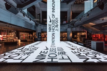 A cover of "Instalation" cluster. The owner is douds. The cluster consists of 4 elements.