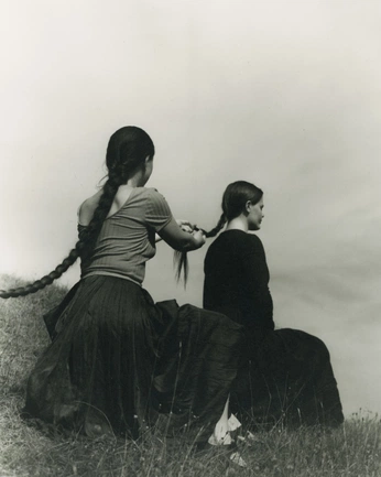 A cover of "womanhood" cluster. The owner is shredderr. The cluster consists of 3 elements.