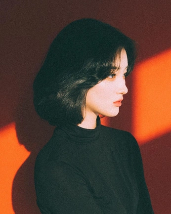 A cover of "✏️ References✏️" cluster. The owner is akiraz. The cluster consists of 11 elements.