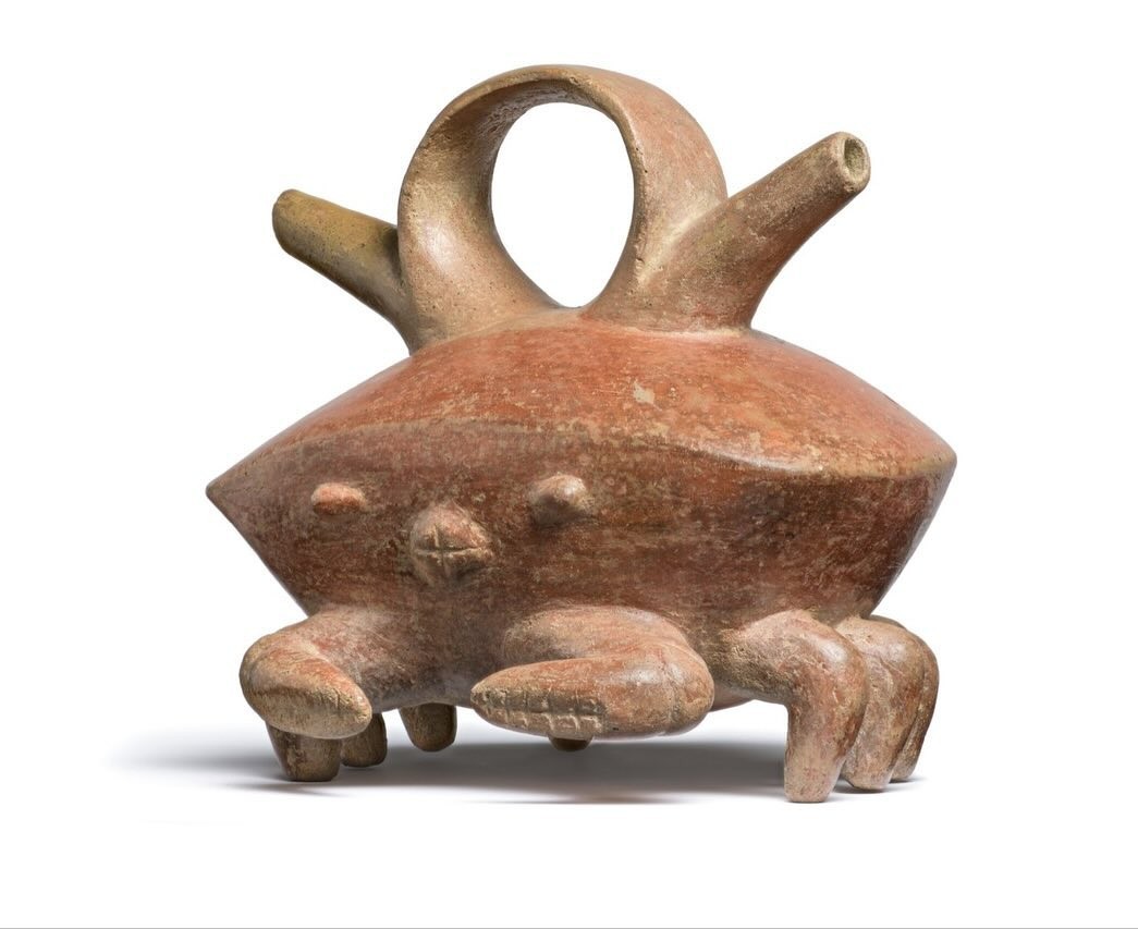Crab Vessel with Double Spout, a ceramic vessel from Colombia's Ilama period (1500 B.C.–A.D. 100).