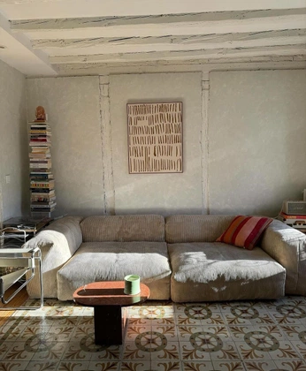 A cover of "home" cluster. The owner is jimeenaa. The cluster consists of 2 elements.