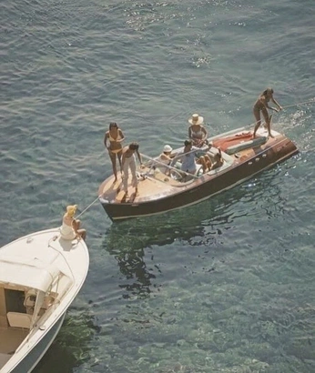 A cover of "Inspo - Noches de Sol" cluster. The owner is carlosssssadawd. The cluster consists of 17 elements.