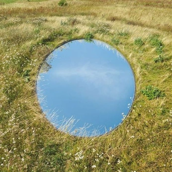 A cover of "Mood inspo" cluster. The owner is mindfullymade. The cluster consists of 3 elements.