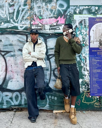 A cover of "Test shoot" cluster. The owner is serenaschaufeli. The cluster consists of 28 elements.