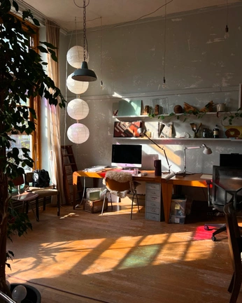 A cover of "office" cluster. The owner is almoy. The cluster consists of 3 elements.