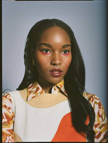 A cover of "Pretty girl things" cluster. The owner is idreamedisaw. The cluster consists of 1 element.