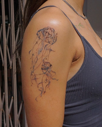 A cover of "body art" cluster. The owner is dazarian. The cluster consists of 1 element.