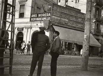A cover of "Taverna" cluster. The owner is walabi. The cluster consists of 48 elements.