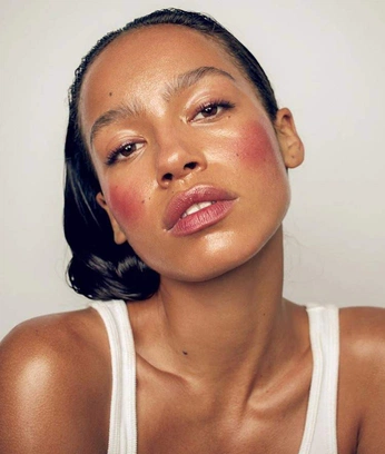 A cover of "lenore" cluster. The owner is hubbafruity. The cluster consists of 24 elements.