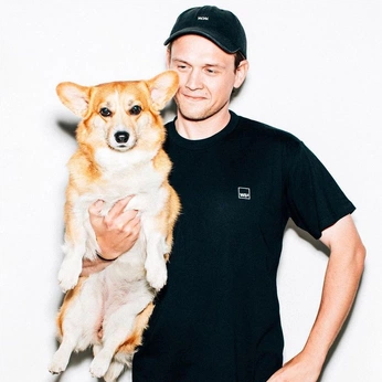 A cover of "works" cluster. The owner is ananass. The cluster consists of 190 elements.