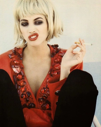 A cover of "short hair" cluster. The owner is livinginarose. The cluster consists of 4 elements.