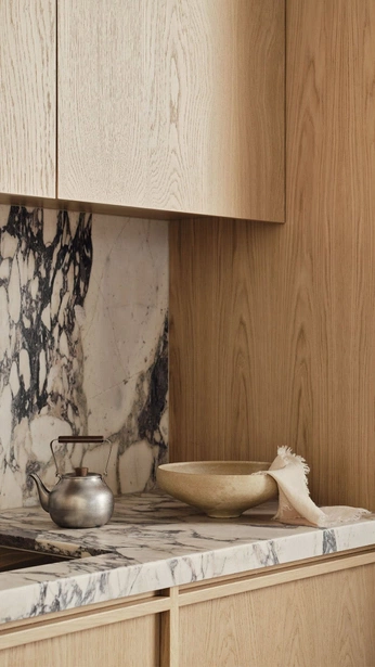 A cover of "f i n i s h e s" cluster. The owner is payaldasani. The cluster consists of 1 element.