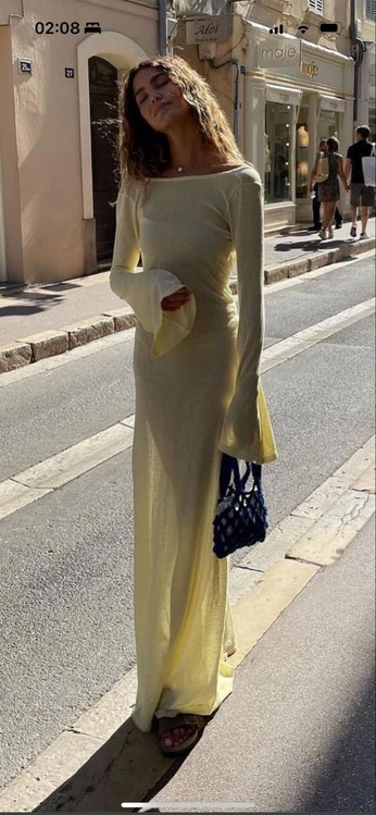 A cover of "Z" cluster. The owner is qubula. The cluster consists of 6 elements.