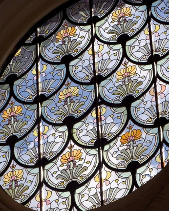 A cover of "Stained glass" cluster. The owner is auntieg. The cluster consists of 5 elements.