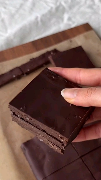 A cover of "Food😋" cluster. The owner is soulofel. The cluster consists of 31 elements.