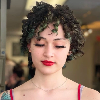 A cover of "Curly Pixie Haircut" cluster. The owner is pookieelife. The cluster consists of 3 elements.