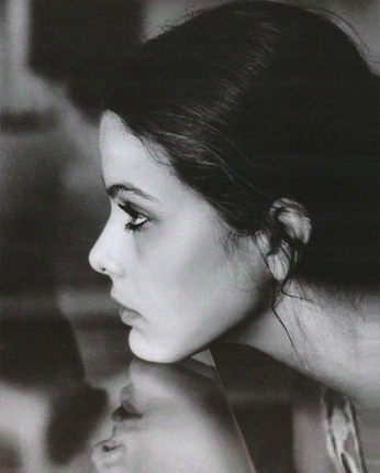 A cover of "Square canvas" cluster. The owner is valenm. The cluster consists of 1 element.