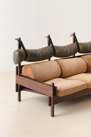 A cover of "s o f a" cluster. The owner is sannora. The cluster consists of 19 elements.