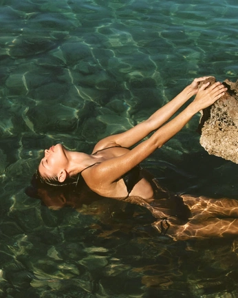 A cover of "Jac Kakun Shots" cluster. The owner is jacquelyn. The cluster consists of 17 elements.