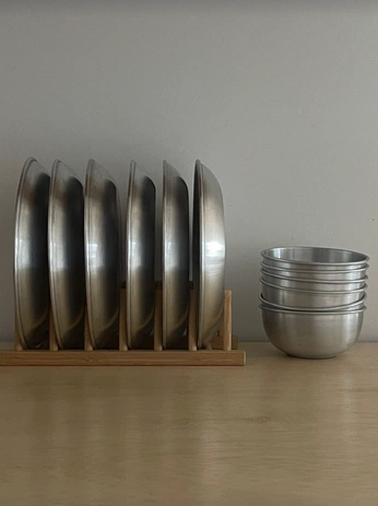 A cover of "anti-interior" cluster. The owner is belleduffner. The cluster consists of 6 elements.