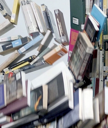 A cover of "Books" cluster. The owner is peaceofmind. The cluster consists of 5 elements.