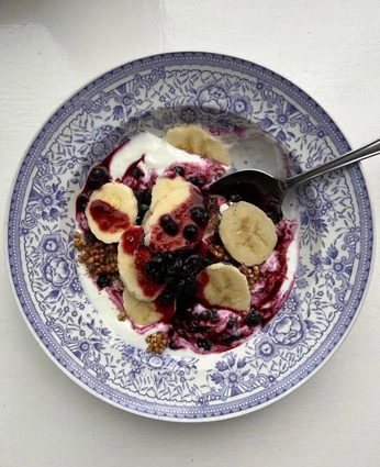 A cover of "Table Scapes" cluster. The owner is soficorti. The cluster consists of 18 elements.