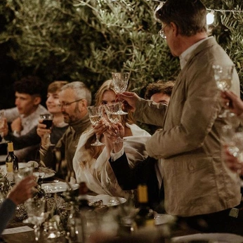 A cover of "Hacienda" cluster. The owner is mon.moon. The cluster consists of 17 elements.