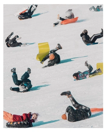 A cover of "twist'd absurdity" cluster. The owner is twistd. The cluster consists of 14 elements.