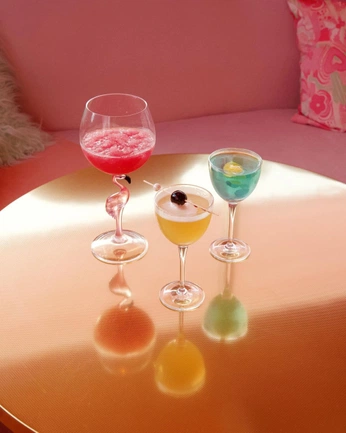 A cover of "cocktails" cluster. The owner is mjgxzman. The cluster consists of 8 elements.