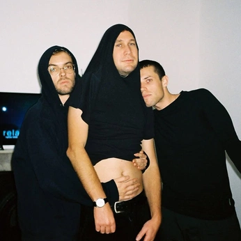 A cover of "Funny Company" cluster. The owner is notna. The cluster consists of 2 elements.