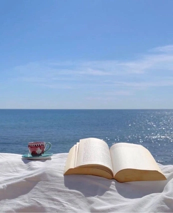 A cover of "My Life" cluster. The owner is lindsaysickler. The cluster consists of 19 elements.