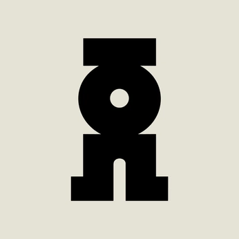 A cover of "Identity" cluster. The owner is uuaann. The cluster consists of 2 elements.