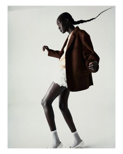 An Instagram carousel post added by whoisaaron on Dec 26, 2023. The author is @lundlundagency.