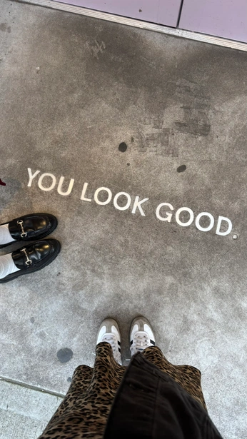 A cover of "life" cluster. The owner is trishwushres. The cluster consists of 6 elements.