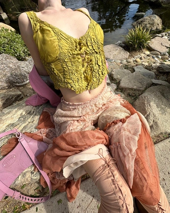 A cover of "dream wardrobe" cluster. The owner is mariscleajuwono. The cluster consists of 622 elements.