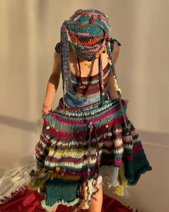 A cover of "Doll clothes" cluster. The owner is maudhiemstra. The cluster consists of 1 element.