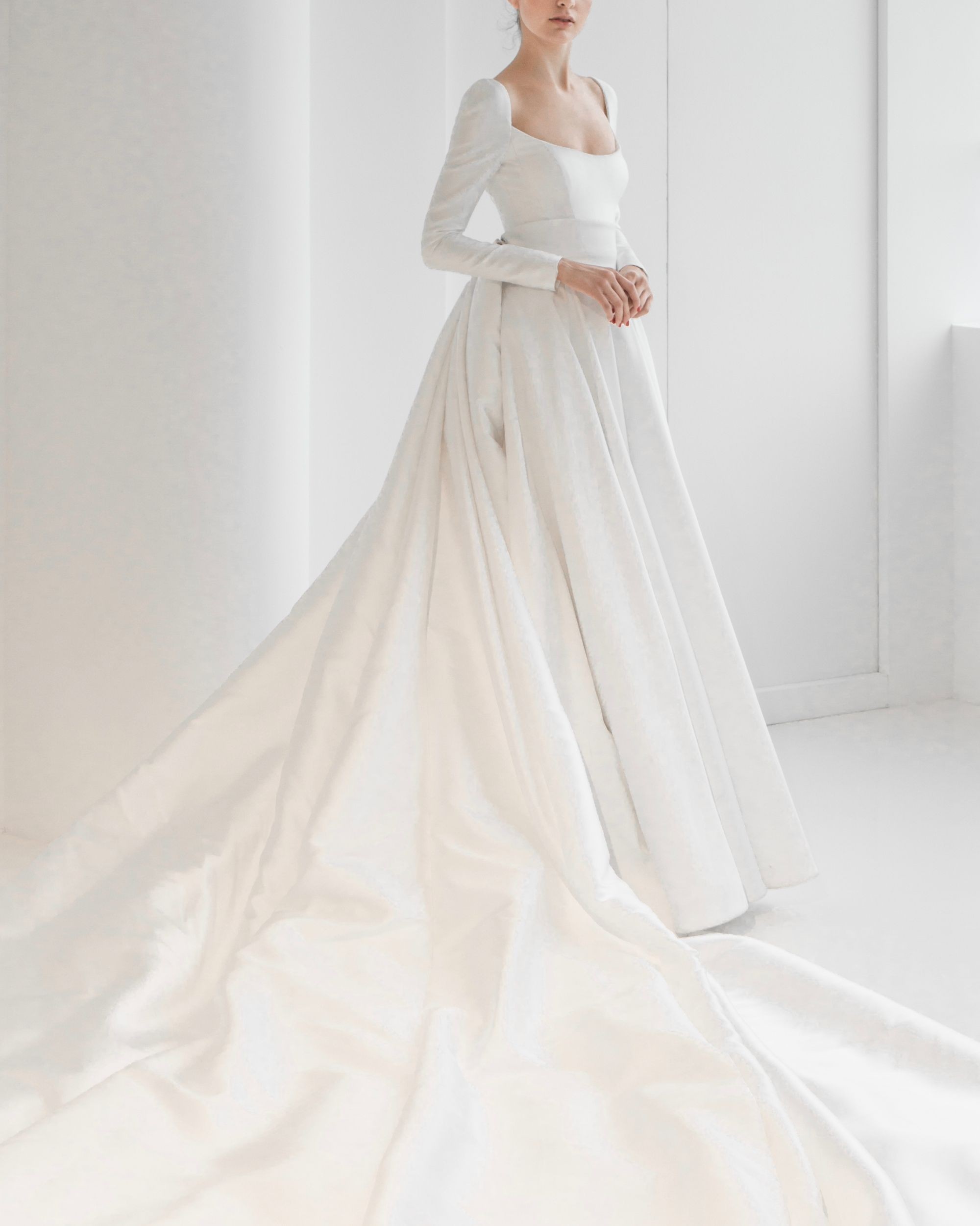 Reem Acra's LadyLiberty wedding dress from the Pre-Fall 2019 collection.